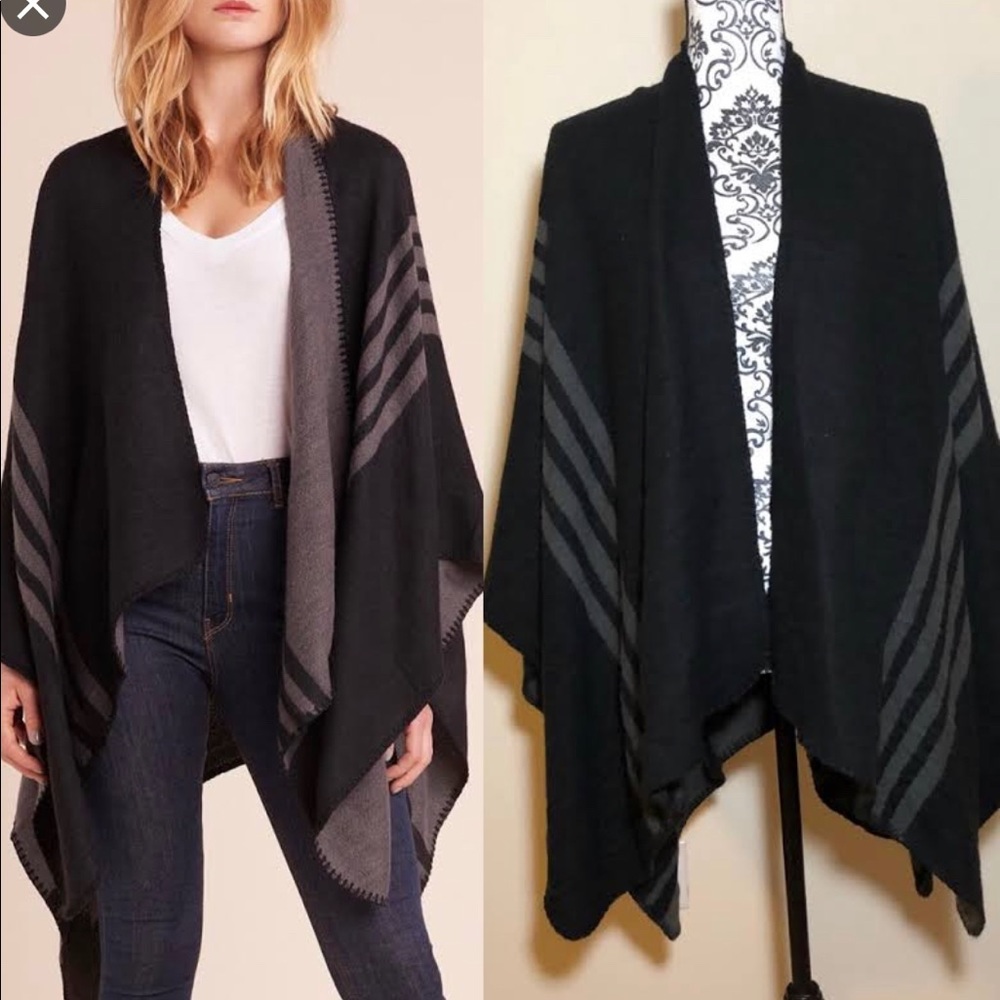 BB Dakota Reversible Poncho Shawl